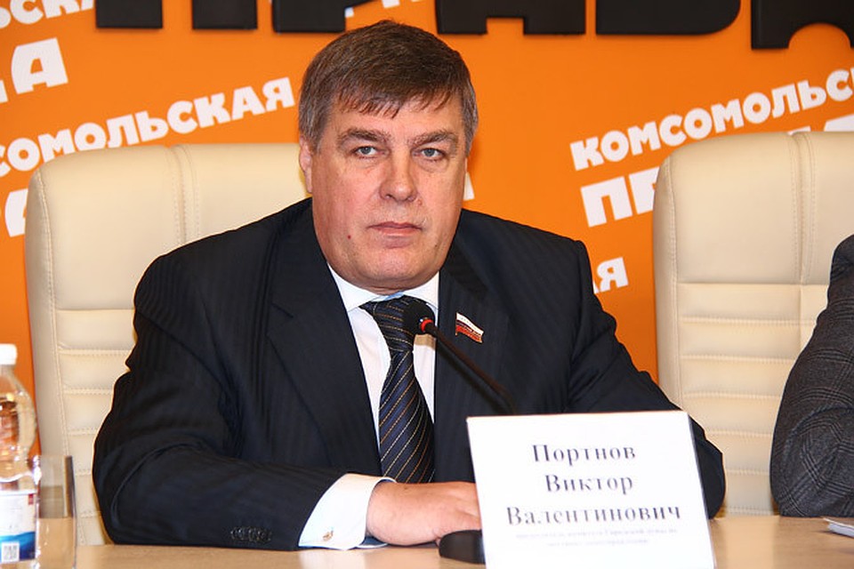 Виктор Валентинович ПОРТНОВ, председатель комитета городской Думы по правам человека, местному самоуправлению, правопорядку, связям с общественными организациями и депутатской этике