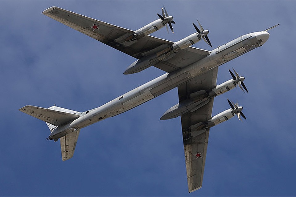 Стратегический бомбардировщик Ту-95 сгорел на Украинке