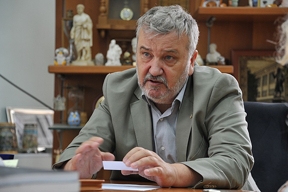 Мы поговорили с деканом философского факультета МГУ Владимиром Мироновым
