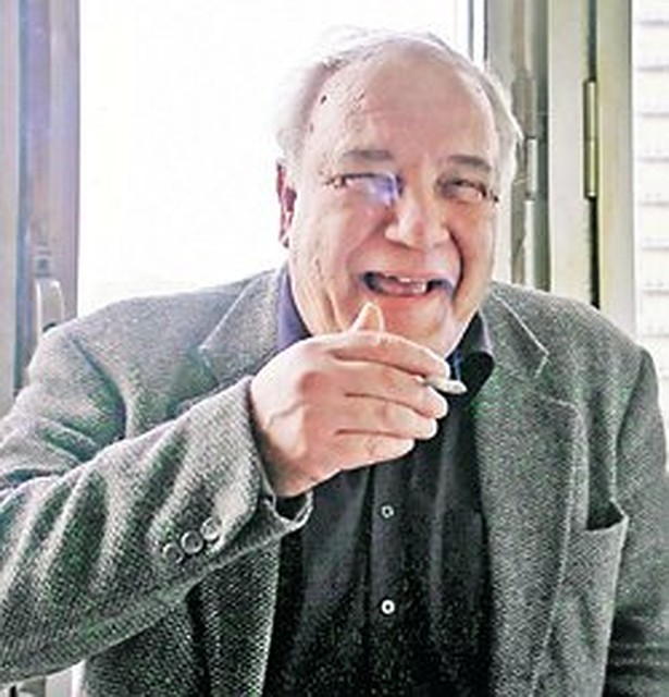 Повеселел Буковский, только когда вспомнил, что ему пора лететь в Лондон.