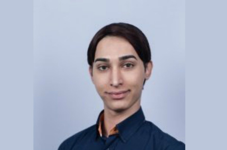 Максим Айдрюс работал в авиакомпании Fly Dubai бортпроводником.