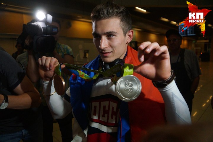 Давид Белявский считает командную медаль ценнее, потому что она достается необычайно тяжелым трудом