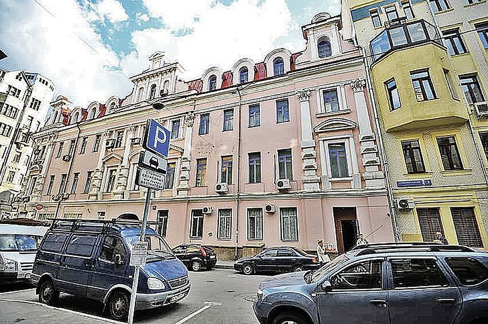 Особняк Джуны в центре Москвы на Арбате.