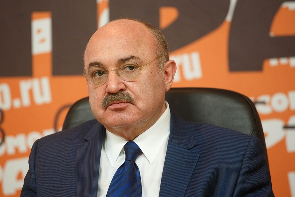 Основатель и ректор ВЕИП Михаил Решетников.