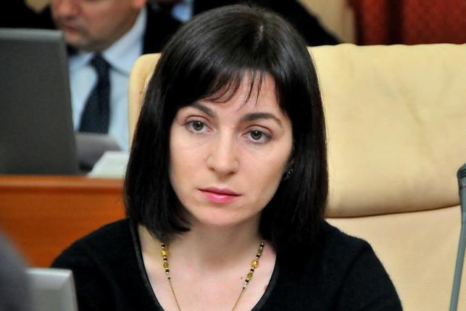 Майа Санду.