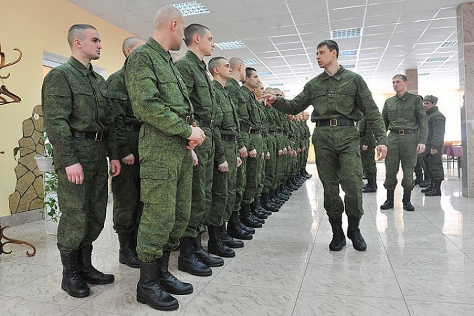 «Дедовщина» в армии заставила его покинуть пределы части.