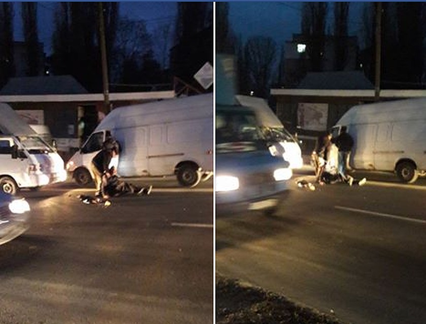 Фото: facebook/Анна Караус/ "Город без маршруток! Водители помогают пешеходам".