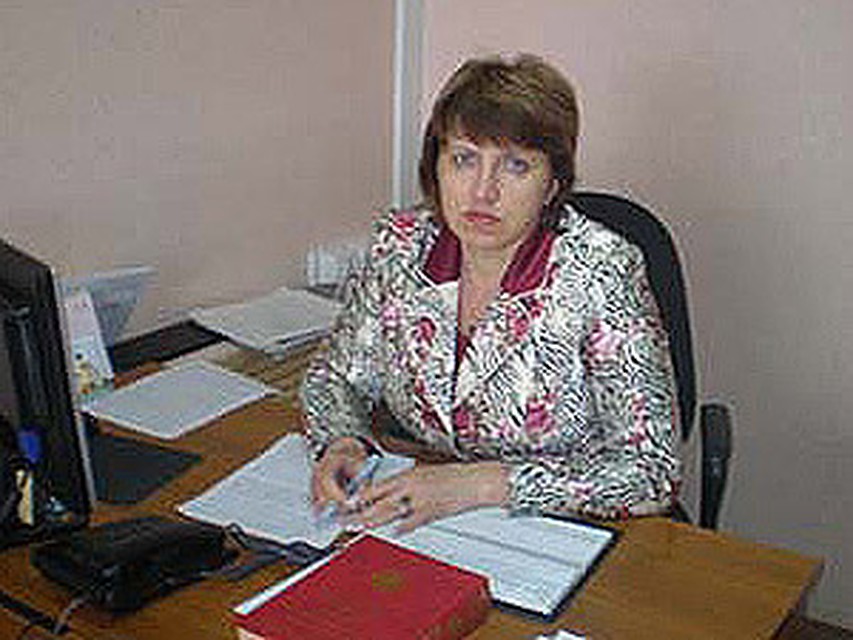 Елену Басову только перевели из Жирновского суда в городской суд Фролово