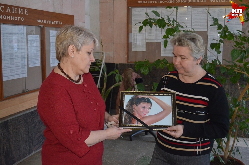 В вузе скорбят от погибших выпускниках.