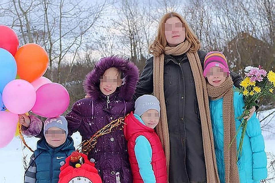 Семья воспитывает, кроме родного сына, 15 детдомовских мальчишек и девчонок