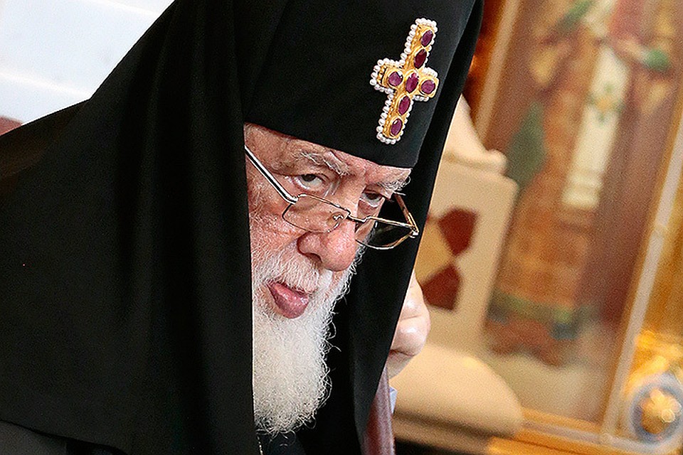 2013 год, Католикос-патриарх всея Грузии Илия II во время Божественной литургии в храме Христа Спасителя в честь 1025-летия Крещения Руси. Фото ИТАР-ТАСС/ Михаил Метцель
