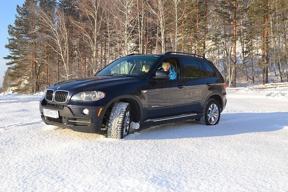 У безработного кемеровчанина угнали в Москве BMW X5