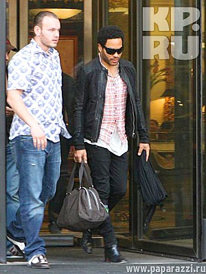 Фото: http://www.paparazzi.ru/