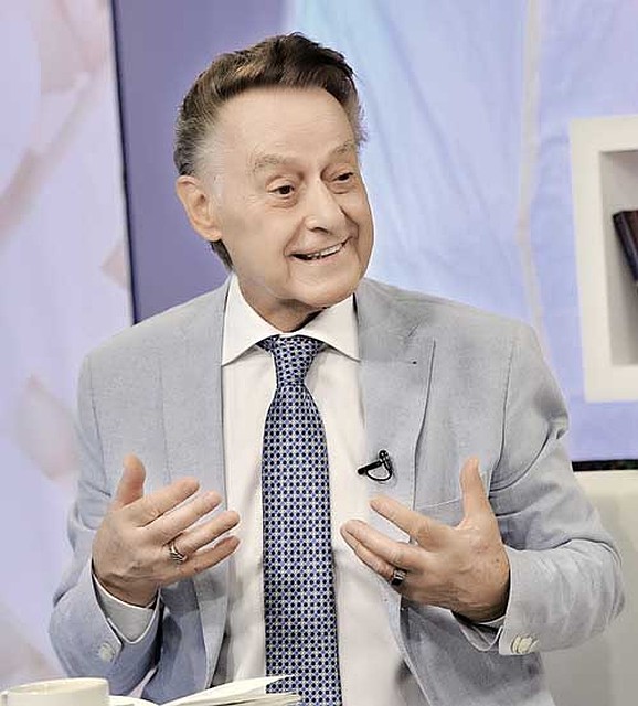 Андрей Дементьев.