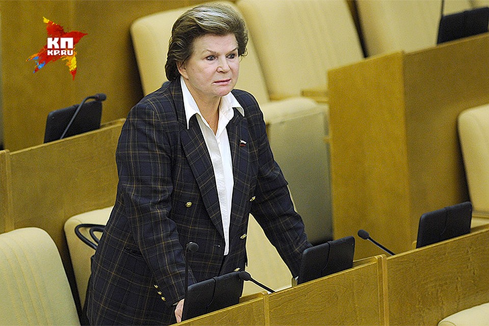 Депутат Валентина Терешкова в зале заседаний Госдумы. Фото: Владимир ВЕЛЕНГУРИН