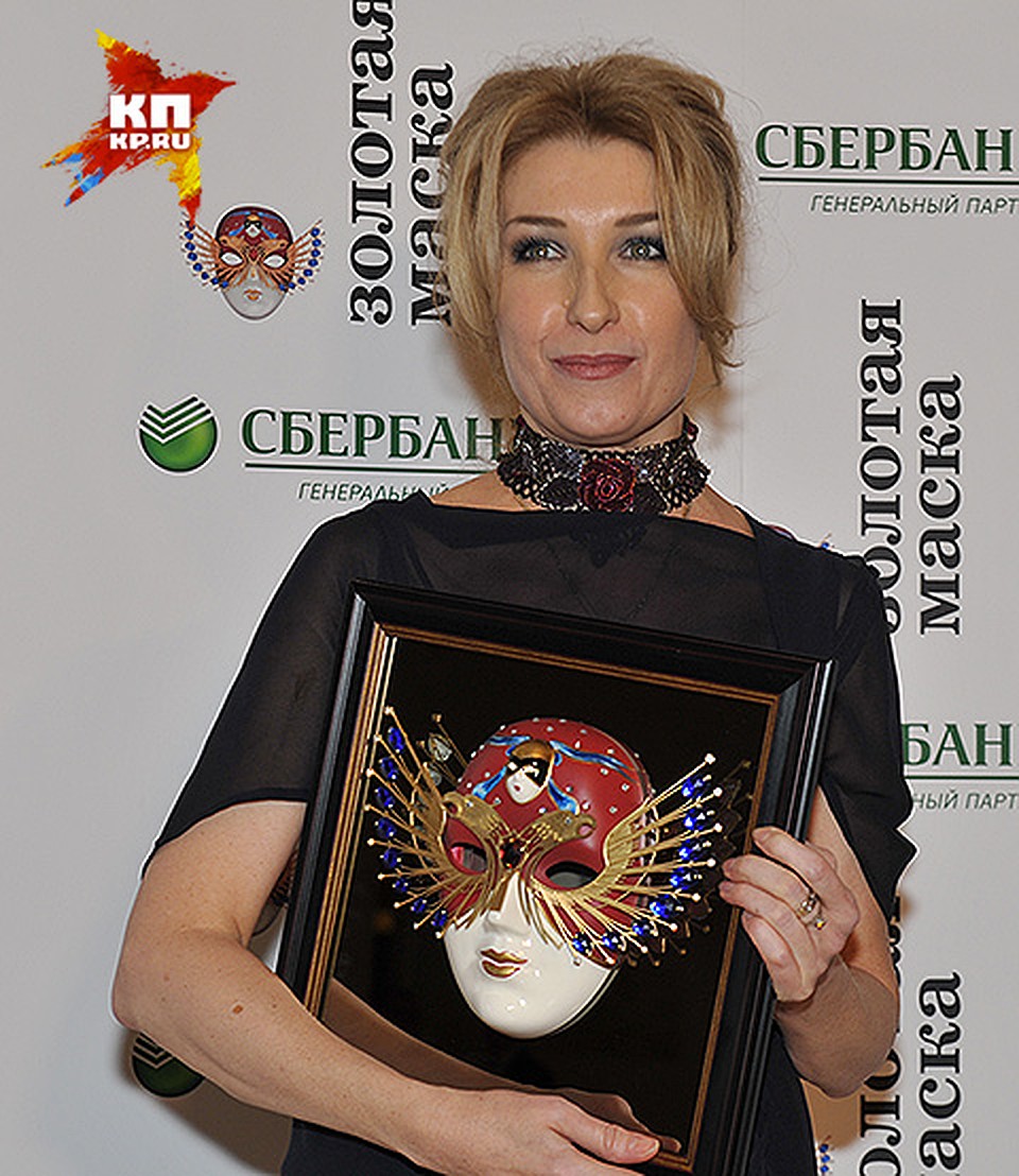 Актриса Оксана Костецкая, ставшая лауреатом Национальной театральной премии "Золотая маска" в номинации "Лучшая женская роль в оперетте/мюзикле". Фото: Евгения ГУСЕВА