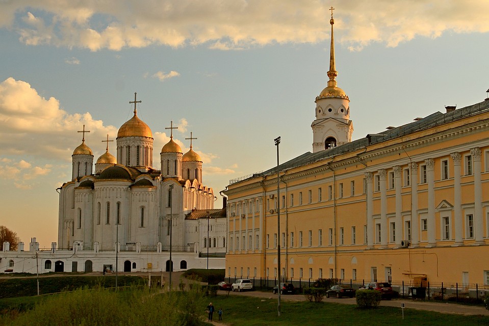 Успенский собор считается главной достопримечательностью города. Несмотря на многочисленные разрушения и пожары, фрески Андрея Рублева на его стенах можно увидеть и сегодня. Фото: Евгений ВАСИН