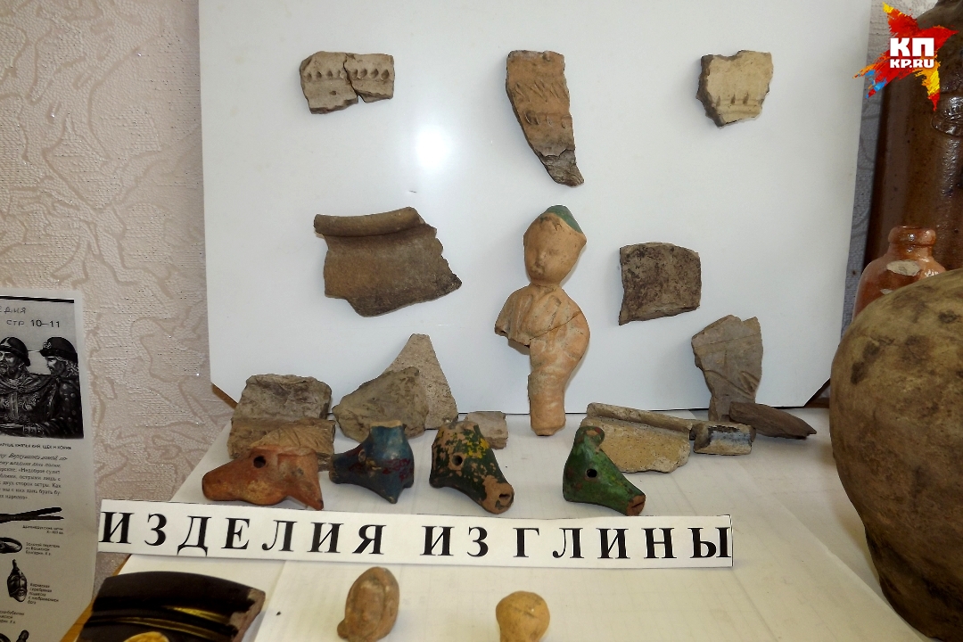 И глиняных предметов разных веков в огороде Виктора Булкина хоть отбавляй Фото: Ирина ТАРАСОВА