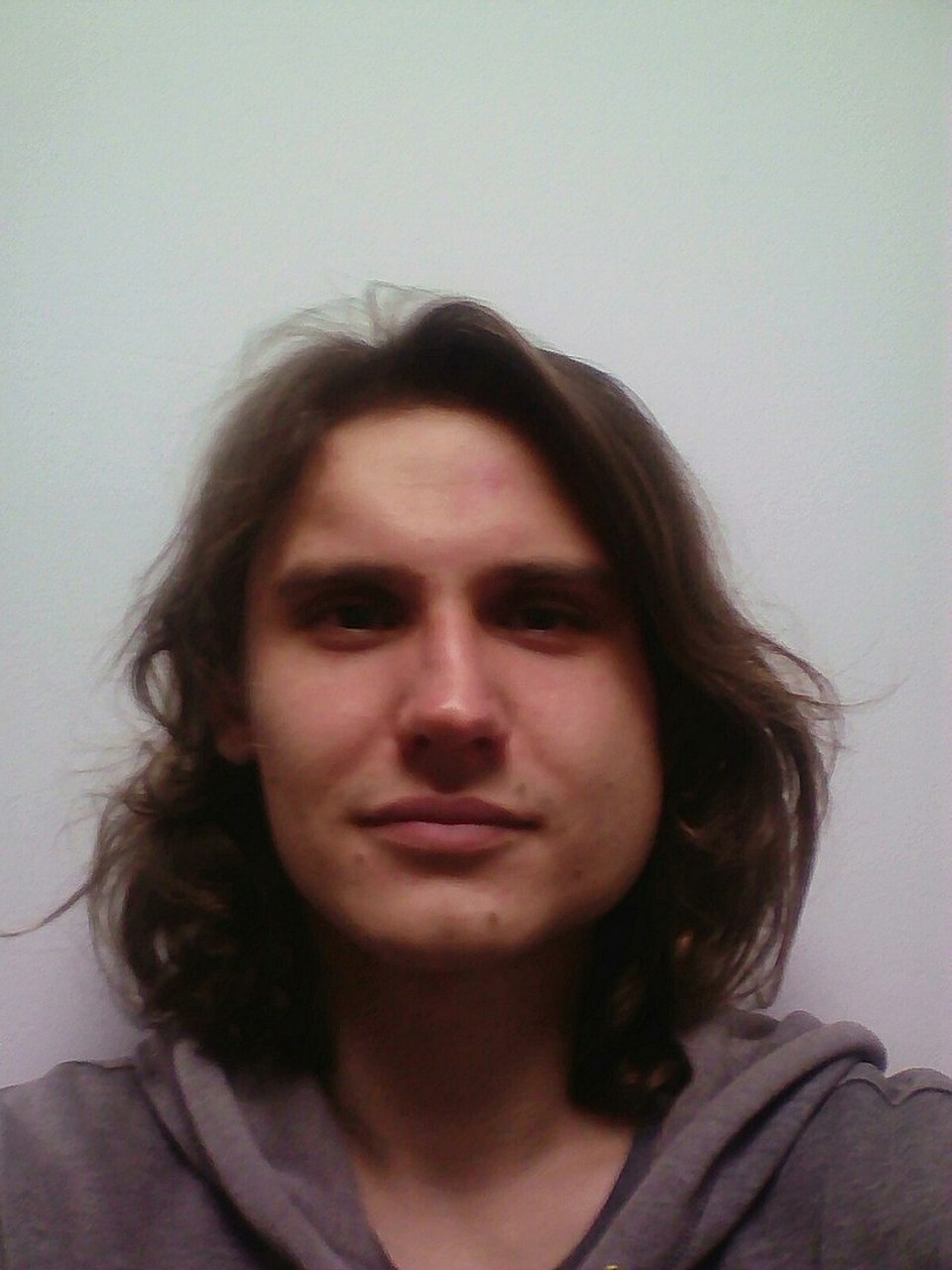 Александр Сидоров заявляет, что его ударили по лицу. vk.com/siberianguyru