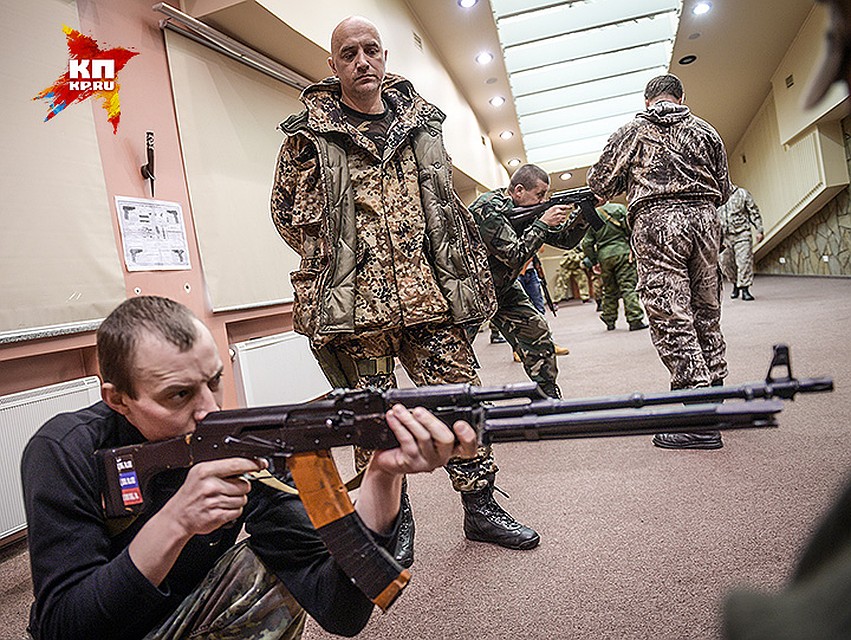 "Люди, ну война идёт, вы хоть раз в месяц задумываетесь об этом?" Фото: Виктор ГУСЕЙНОВ
