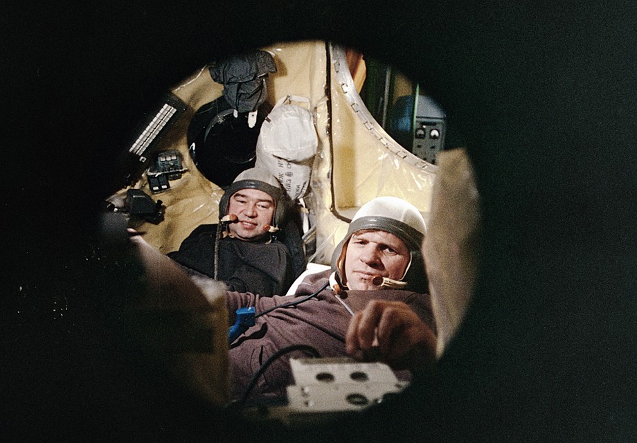 Георгий Гречко (слева) с 1966 года состоял в отряде космонавтов Фото: ТАСС