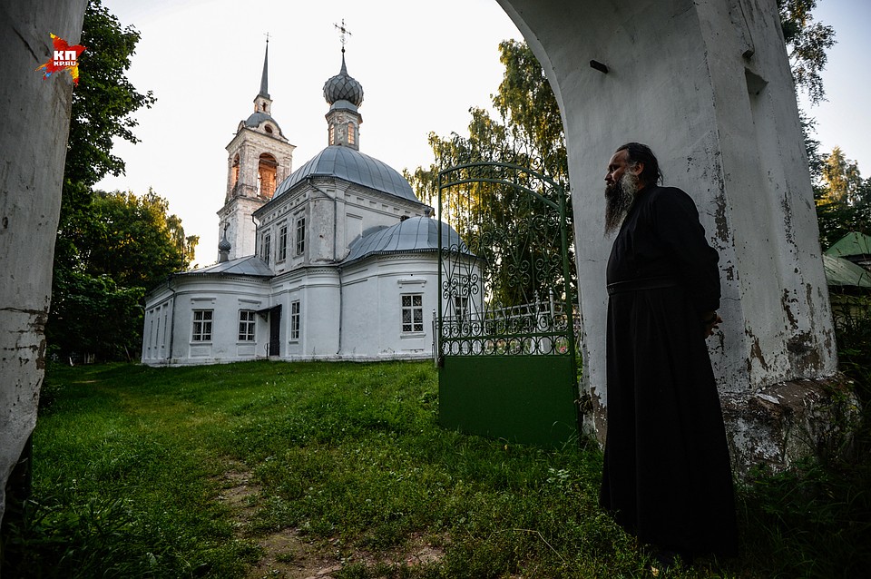 Отец Силуан в Свято-Георгиевском монастыре под Кинешмой Фото: Виктор ГУСЕЙНОВ