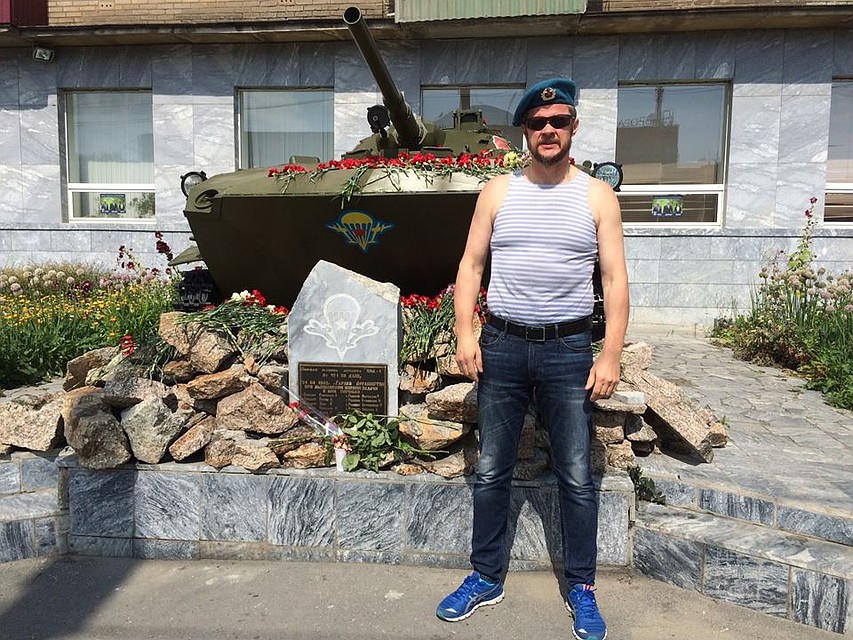 Сан Саныч на празднике ВДВ. Фото из архива А. Сологуб.