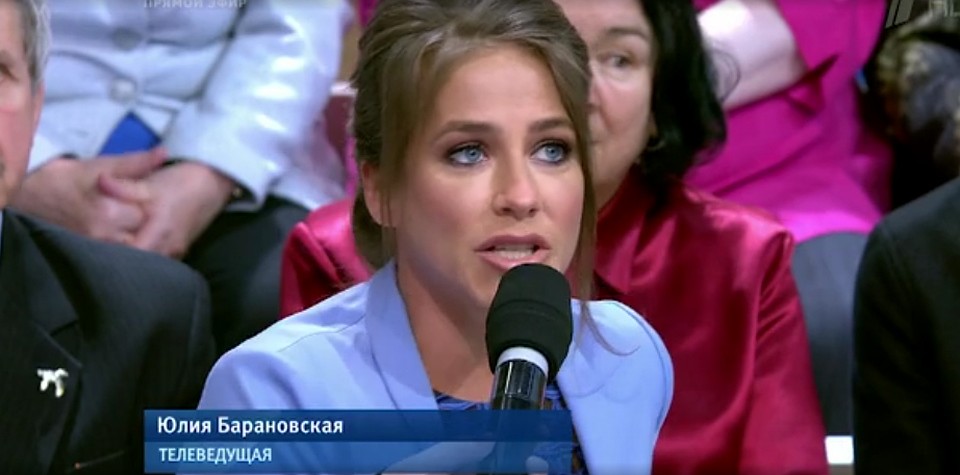 Свою точку зрения Юлия отстаивала в эфире программы «Время покажет». Фото: кадр видео.