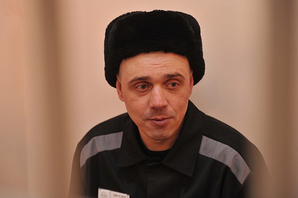 Максим с гордостью рассказывает о своей популярности среди женщин, но сейчас переписывается только с Сереной. Фото: Борис КОКУРИН