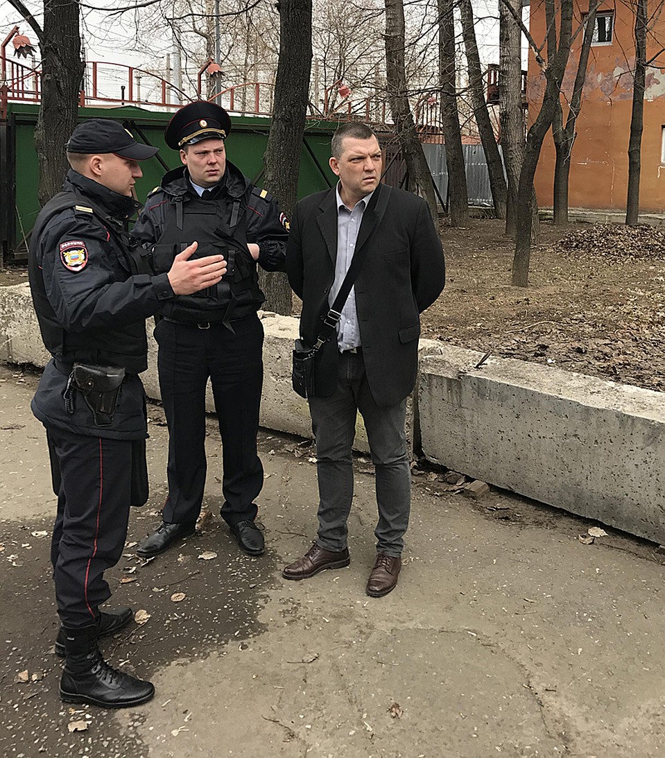 Аверьянов вцепился в фабрику зубами: при виде новых собственников вызывал полицию