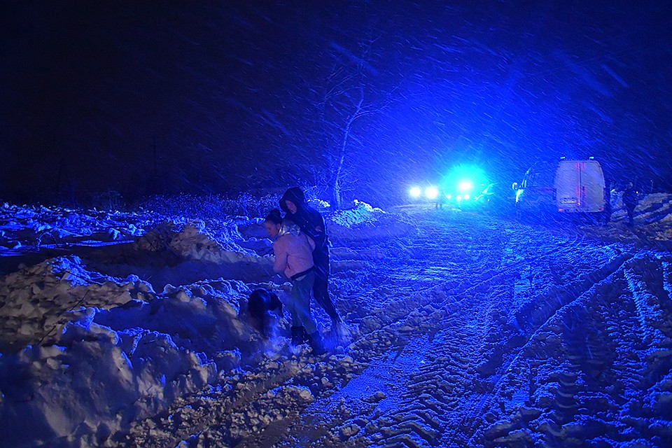 В момент падения воздушное судно находилось в целостности, без возгорания, взрыв возник после падения самолета Фото: Виктор ГУСЕЙНОВ