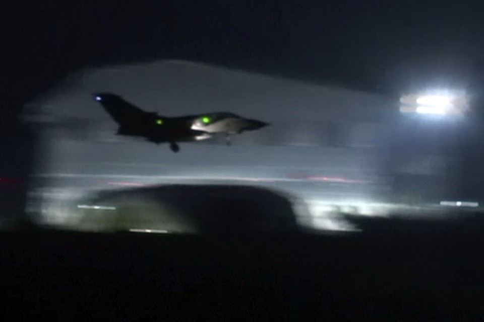 Британская авиация приняла участие в атаке на Дамаск Фото: EAST NEWS