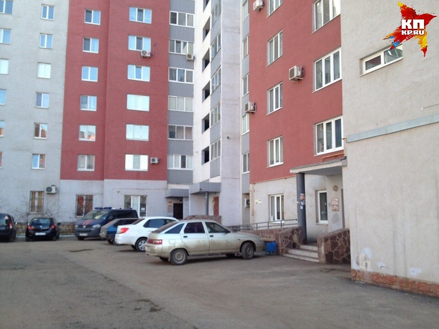 Нападавший жил в одном доме со своей учительницей, которую пытался убить. Фото: Павел КРАЙНОВ