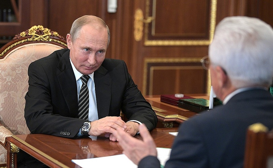 Владимир Путин считает, что коррупция в Дагестане тормозит развитие всей страны. Фото: пресс-служба Кремля