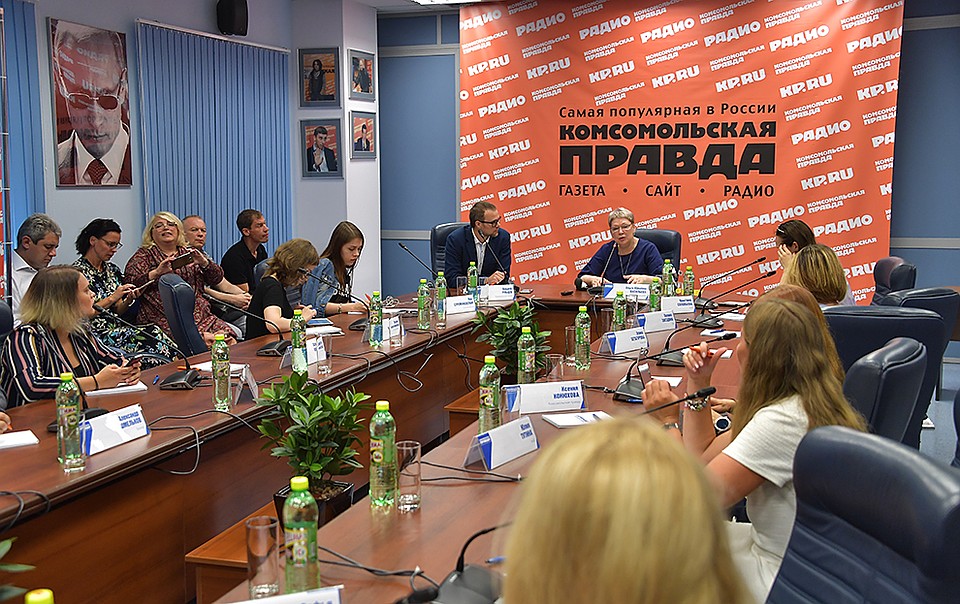 Министр просвещения пообщалась с журналистами в "Комсомольской правде" Фото: Иван МАКЕЕВ