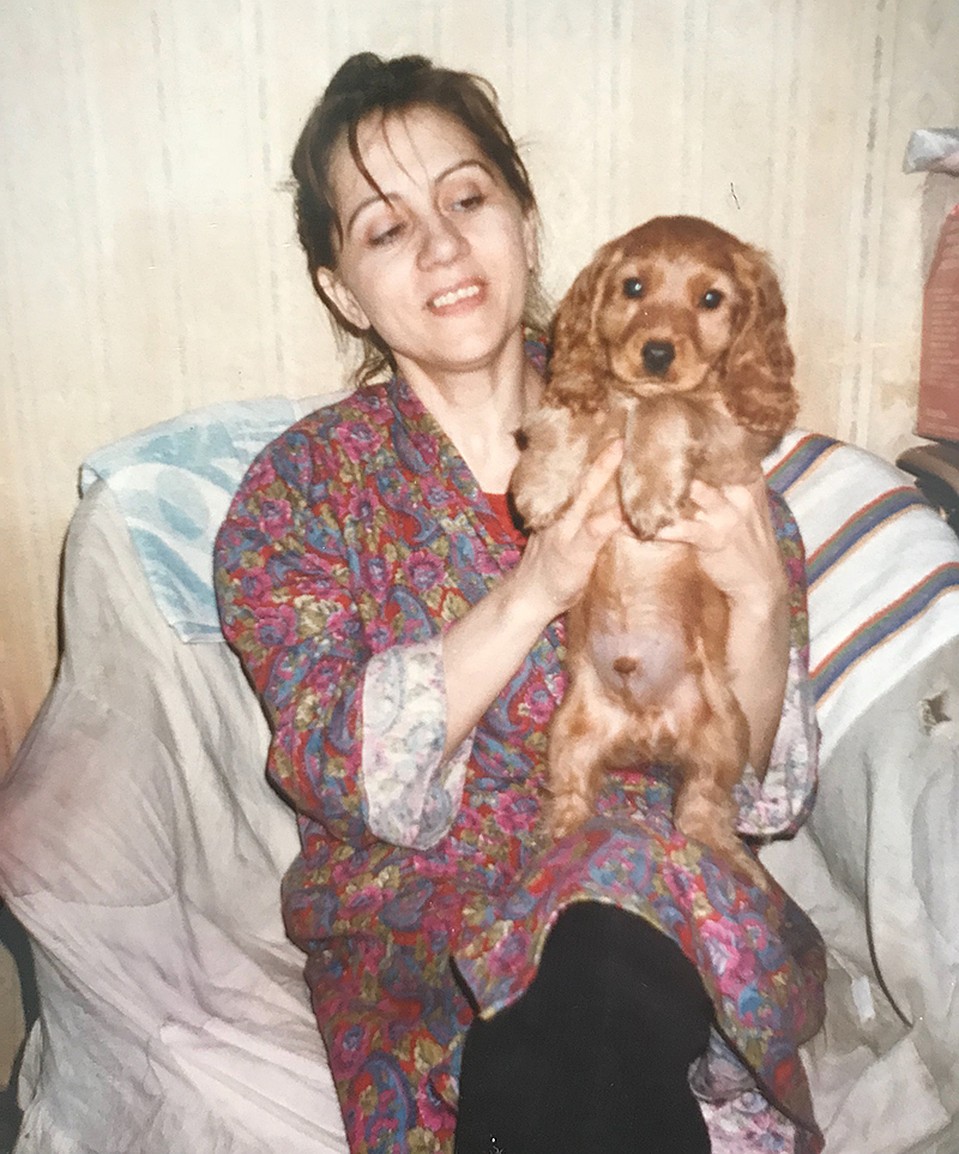 Лариса Тодика в 90-е. Тогда сильно болела, не могла ходить. Но ей приписывают, что она содержала бордель в тот период Фото: Личный архив