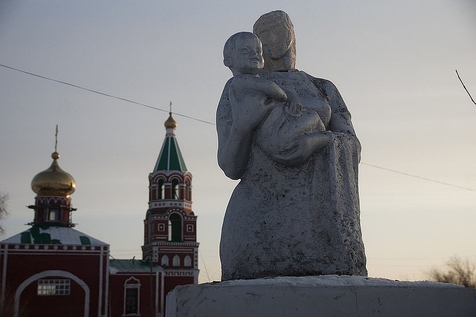 Большая трагедия в семье Покровенковых шокировала небольшую Лозовку Фото: Светлана МАКОВЕЕВА