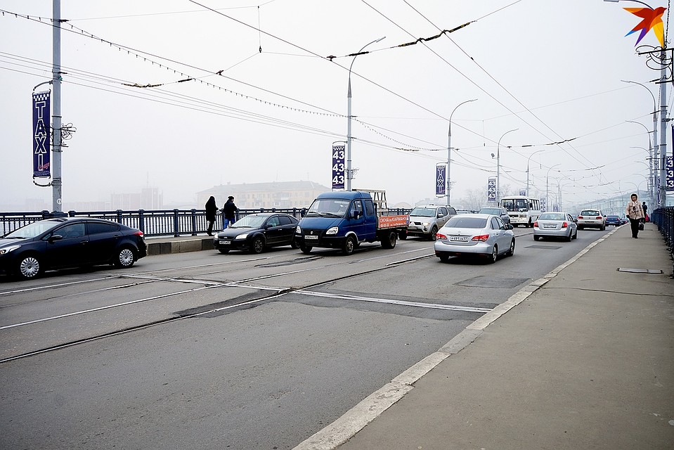 Так залатали швы и ямы на Красном мосту Фото: Вячеслав КОВАЛЕНКО
