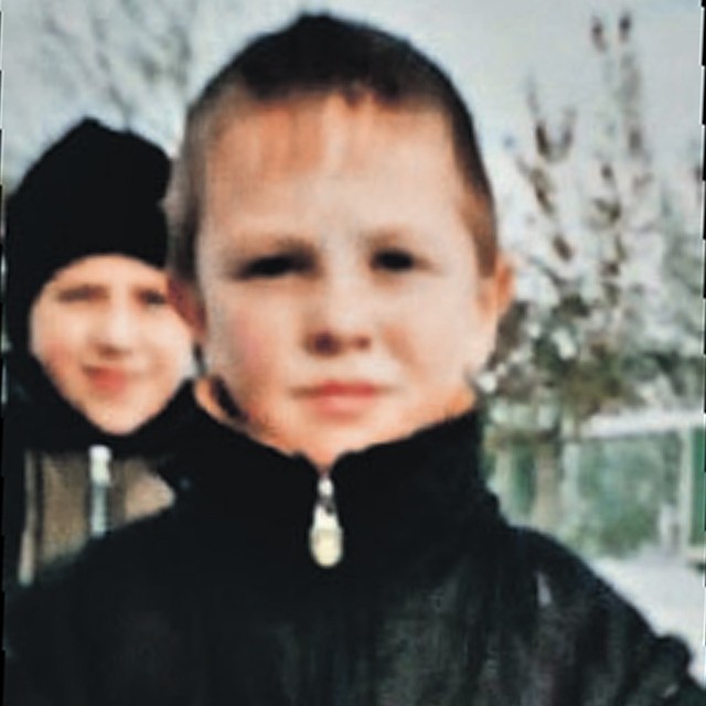 Васю украли, когда ему было шесть лет. И он до сих пор не смог приспособиться к обычной размеренной жизни. Фото: Личный архив