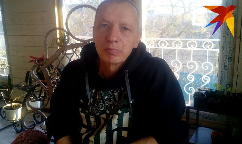 Таким Сергей был в мае 2017 года. Он недавно перебрался на Кубань и пытается избавиться от своей зависимости.