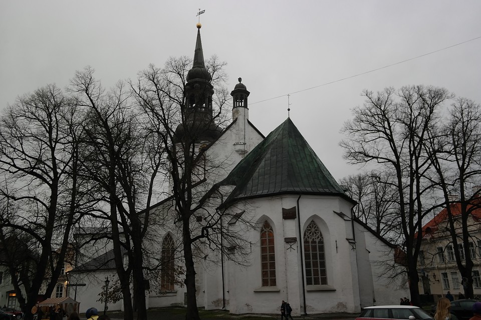 Домская церковь, где похоронен Крузенштерн. Фото: Юлия СМИРНОВА