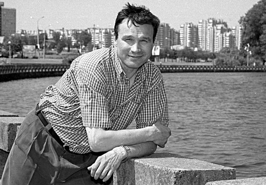 В 90-е Андрей Михайлович уже делал попытку совмещать тренерство хоккейной сборной Беларуси и минского «Динамо». Чем обернется вторая попытка спустя 25 лет? Фото: личный архив.