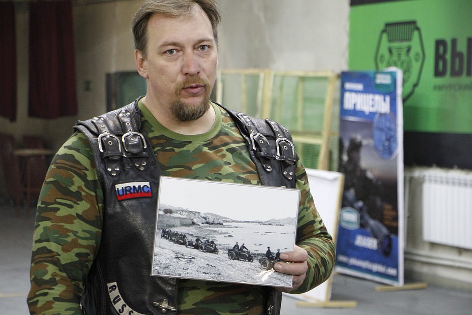 Руководитель клуба «МотоПатриот» Василий Семенов. Фото: Анатолий ЛЕВСКОЙ
