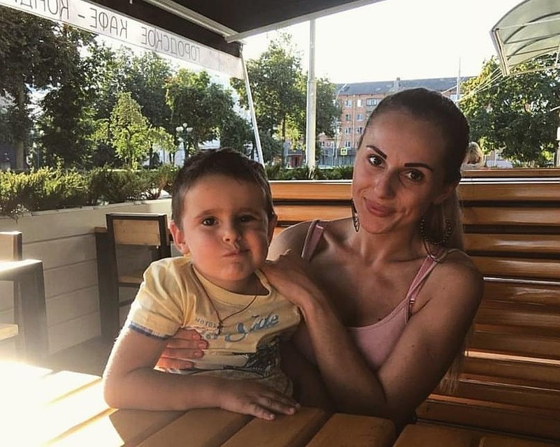 Ангелина Ульянова с сыном. Фото: личный архив героини публикации