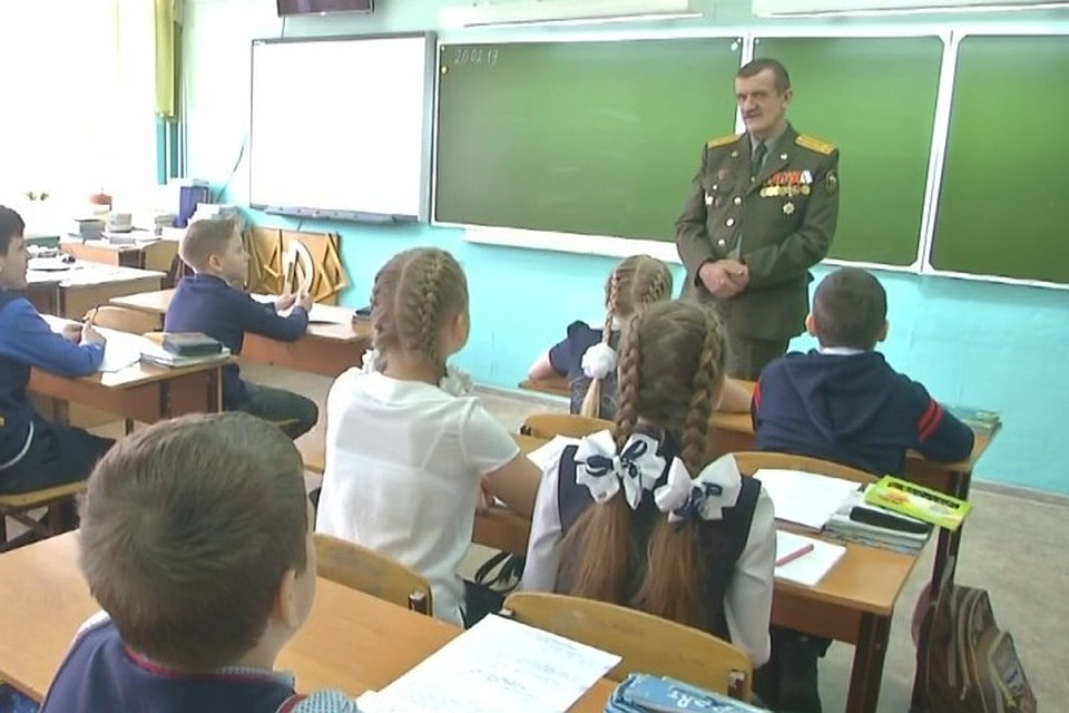 Теория из учебников после уроков превращается в пластилиновую историю. Фото: кадр видео "Телерадиокомпания Киселевск""