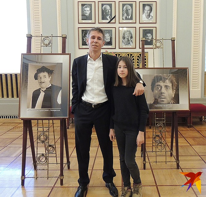 Пришел на прощание актер Алексей Панин, который играл с Этушем в антрепризном спектакле «Неаполитанские страсти» Фото: Анастасия ПЛЕШАКОВА