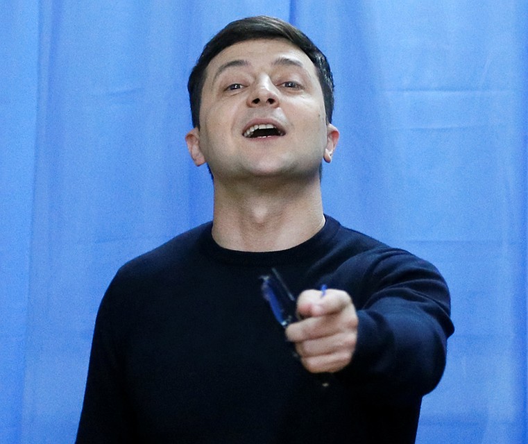 Зеленский сказал, что отдал свой голос «очень достойному человеку». Интересно, кому же? Фото: REUTERS