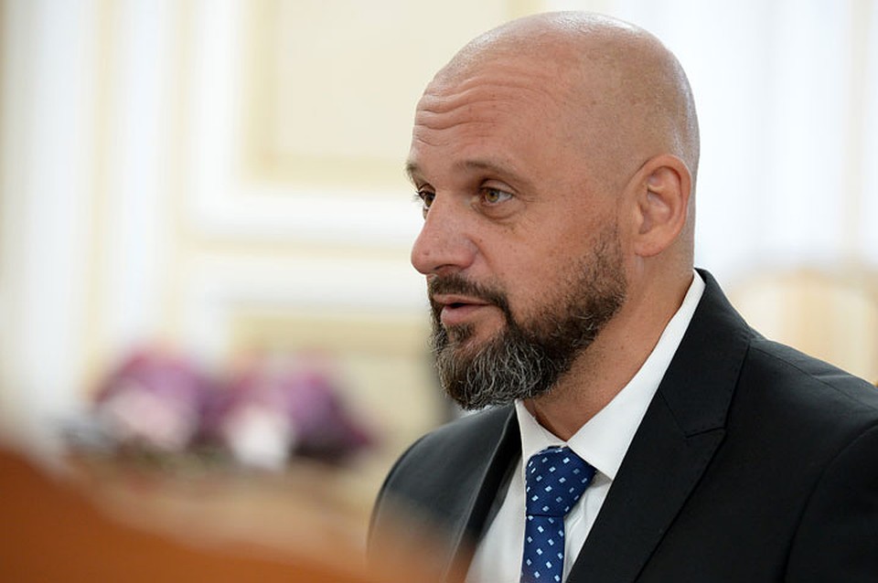 Тренер Павел Федотов, воспитавший несгибаемых девушек-бойцов с железным характером. Фото: Султан ДОСАЛИЕВ