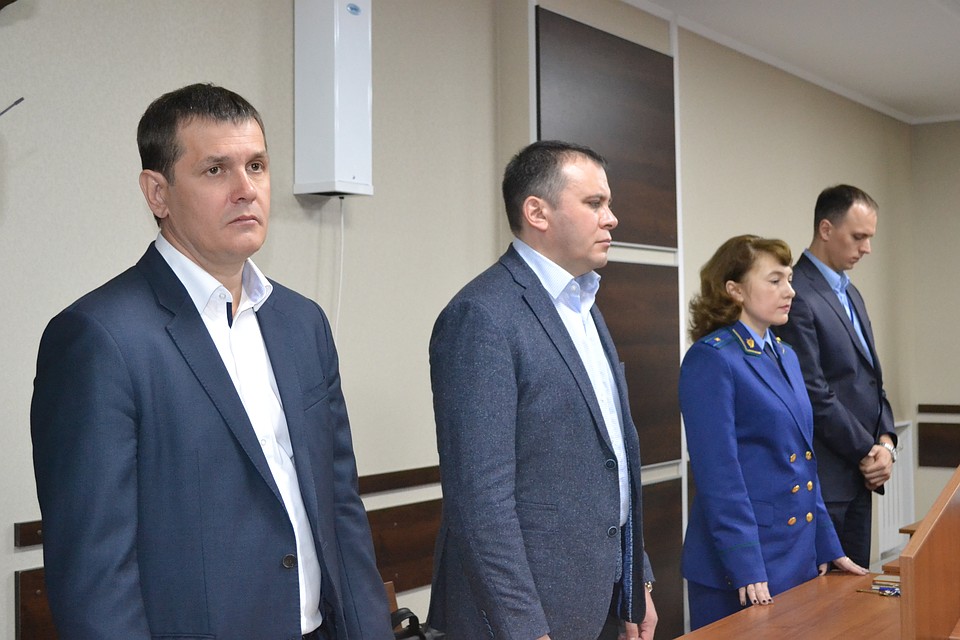 Слева Евгений Нагорнев, который потерял в аварии жену и дочку Фото: Алексей КУЧЕРЯВЫХ