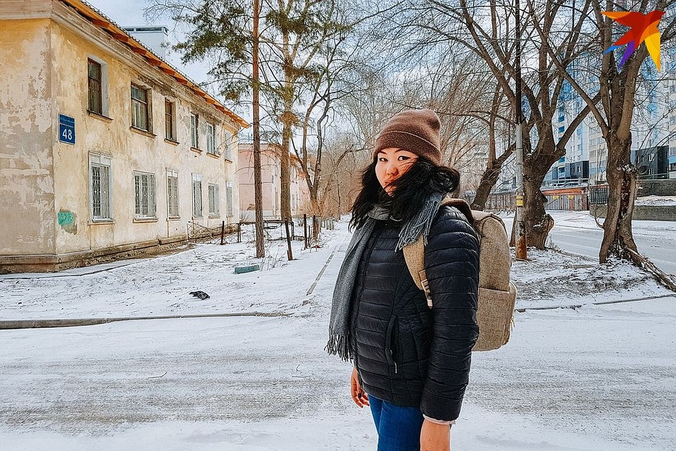 За ночь в городе вновь появились сугробы. Фото: Даба ДАБАЕВ